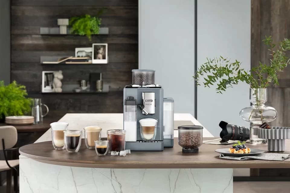 De'Longhi Kaffeevollautomat Rivelia EXAM440.55.G – 16 Kaffee-Rezepte, 2 Barista-Bohnenbehälter, grau, Extra-Shot-Funktion, Innovatives Bean-Switch System, Touchdisplay - Thumbnail 6