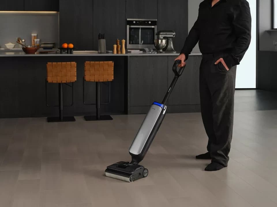 Tineco Nass-Trocken-Sauger Floor One S9 Artist Premium, 180° Grad Neigungswinkel, Selbstantrieb, 230 W, beutellos, 50 Min Akku, Automatische Anpassung der Saugleistung, Selbstreinigung - Thumbnail 10