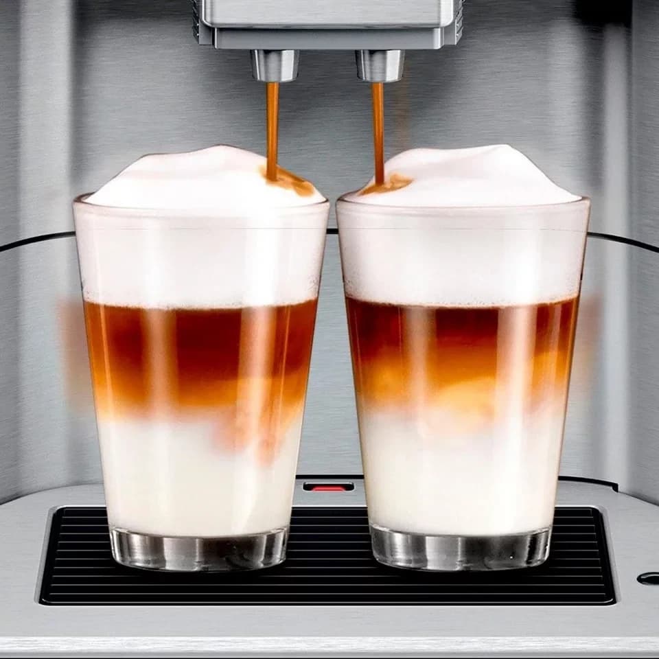 SIEMENS Kaffeevollautomat EQ6 plus s700 TE657503DE, Doppeltassenfunktion, Keramikmahlwerk, viele Kaffeespezialitäten, automatische Dampfreinigung, edelstahl - Thumbnail 2
