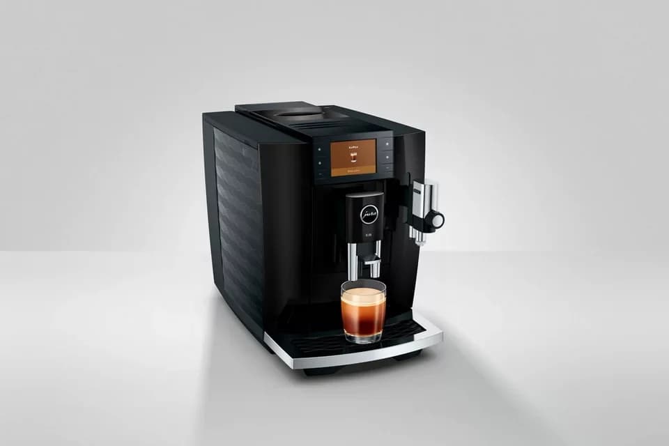 JURA Kaffeevollautomat 15745 E8 (ED), Piano Black, 27 Spezialitäten, WiFi, Hot & Light Brew, Sweet - Thumbnail 9
