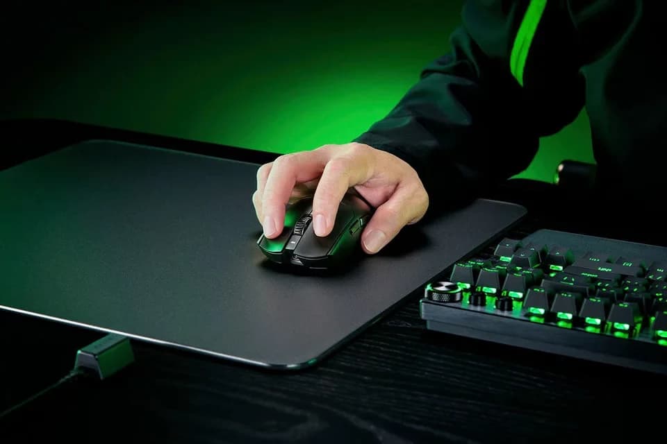 RAZER Viper V3 Pro Gaming-Maus (kabellos) - Thumbnail 3
