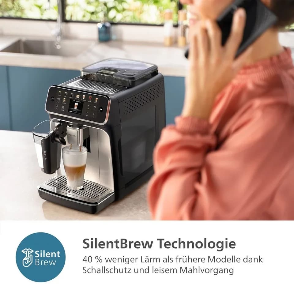Philips Kaffeevollautomat EP5547/90 5500 Series, 20 Kaffeespezialitäten (heiß oder eisgekühlt), LatteGo-Milchsystem, SilentBrew Technologie - Thumbnail 6