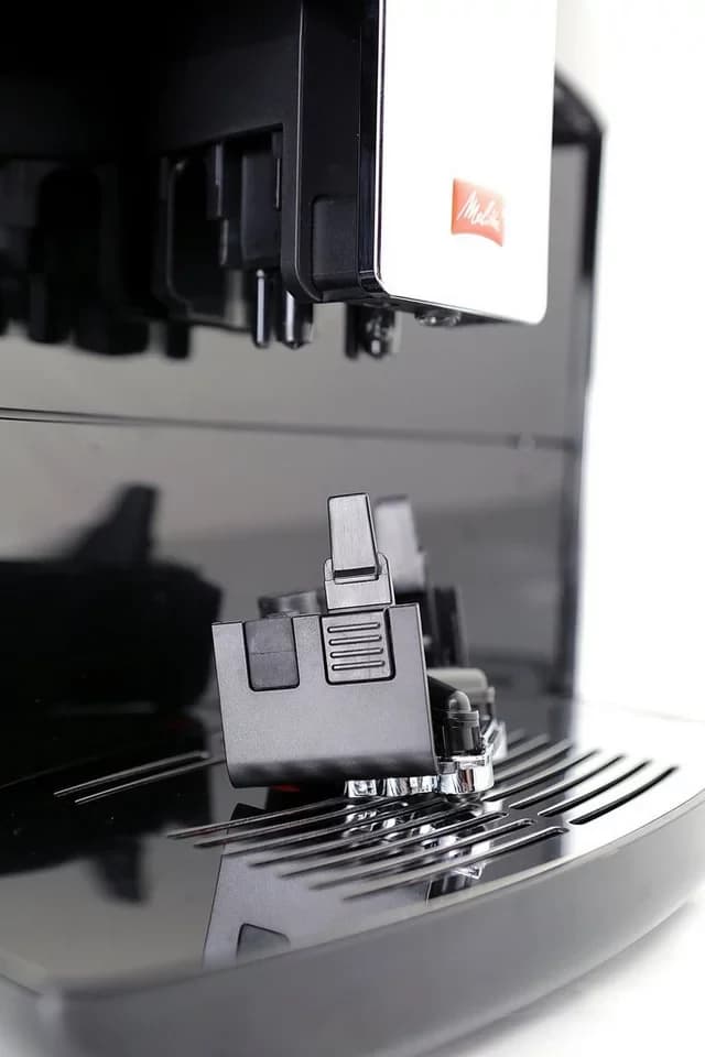 Melitta Kaffeevollautomat Barista TS Smart® F850-101, silber, 21 Kaffeerezepte & 8 Benutzerprofile, 2-Kammer Bohnenbehälter - Thumbnail 9