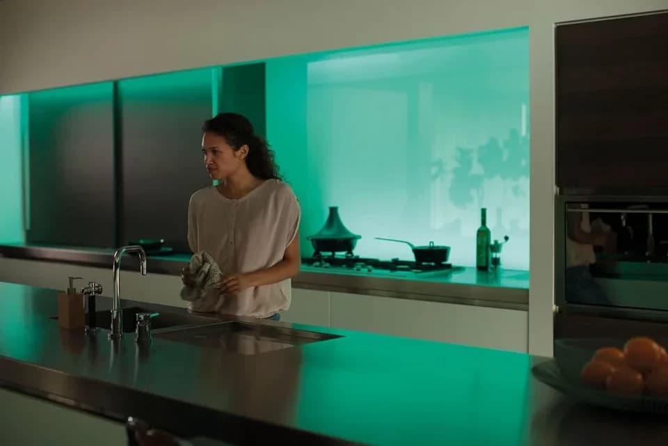 Philips Hue LED Stripe, LED Lightstrip+ Basis, 1600 Lumen - Thumbnail 8