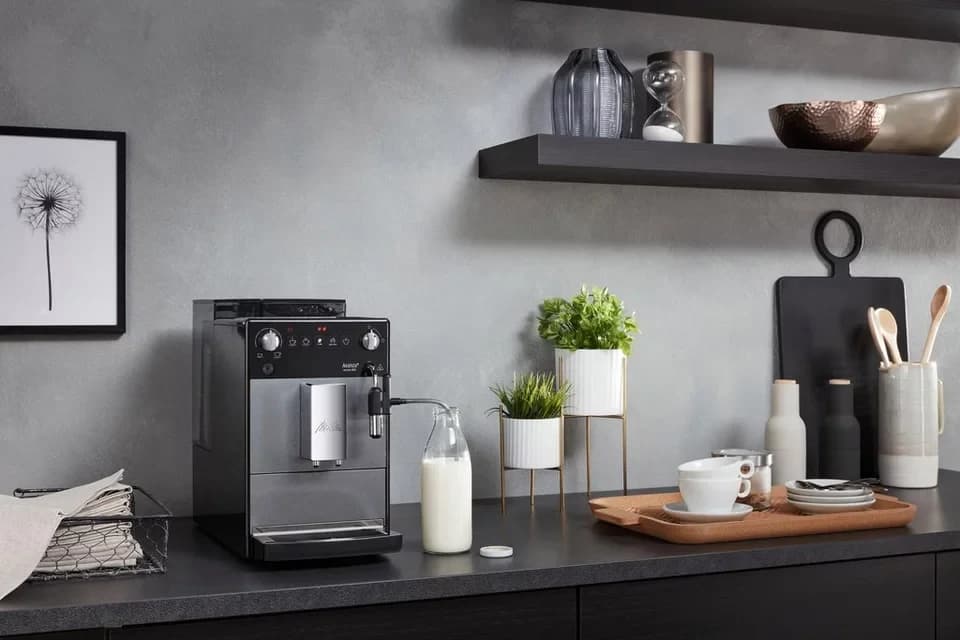 Melitta Kaffeevollautomat Avanza® F270-100 Mystic Titan, Kompakt, aber XL Wassertank & XL Bohnenbehälter, Milchschaum-System - Thumbnail 4